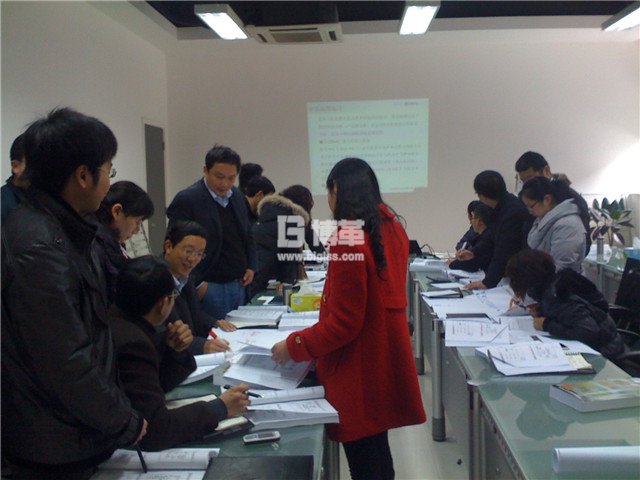 大全電氣金牌班組長培訓(xùn)討論會(huì)